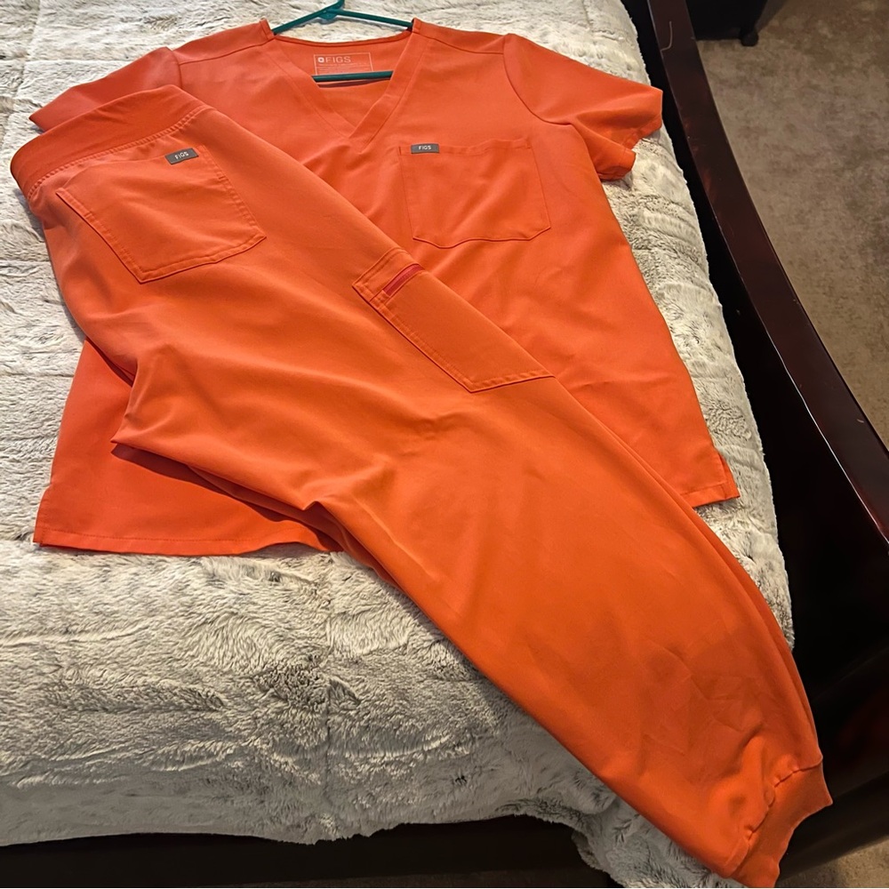 Figs Vibrant Orange Scrub Set